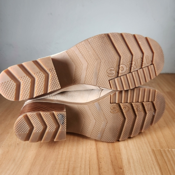 SOREL Women's Cate Lace Up Bootie Size 6.5 Beige Suede Combat Leather Shoes - Picture 7 of 11